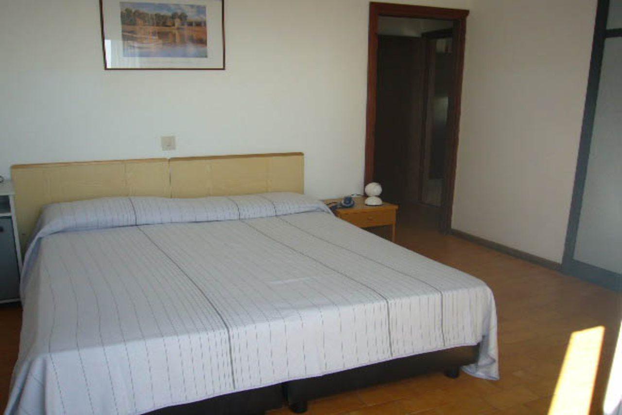Hotel Caravelle&Minicaravelle Лідо-ді-Єзоло Екстер'єр фото